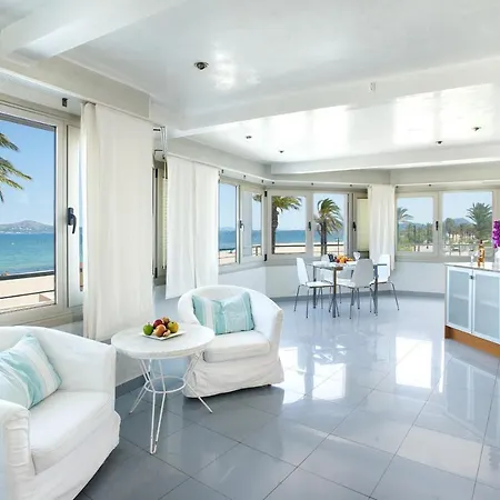 Magnifics With Sea View By Js 아파트