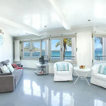 Magnifics With Sea View By Js * 포엔샤 항구