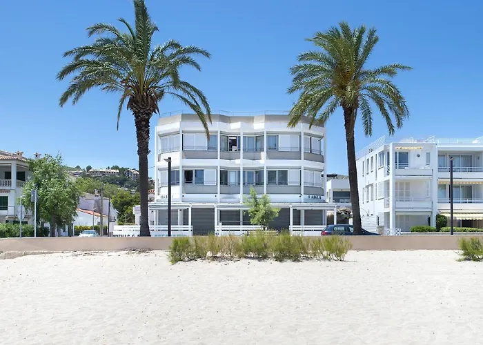 Apartment Magnifics With Sea View By Js