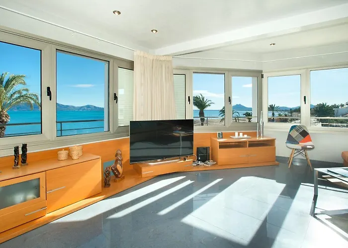 Apartment Magnifics With Sea View By Js Port de Pollenca