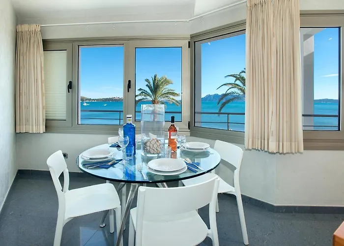 Magnifics With Sea View By Js Apartment