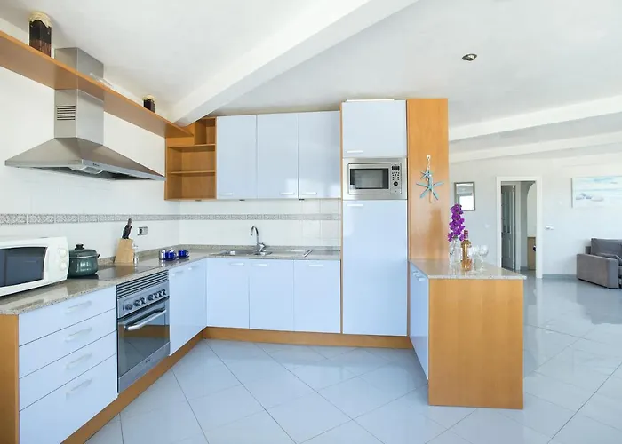 Magnifics With Sea View By Js *