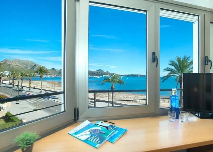 Magnifics With Sea View By Js